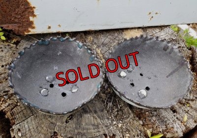 最初はキノコを立てるつもりでしたが、途中で変更したので　跡があります。