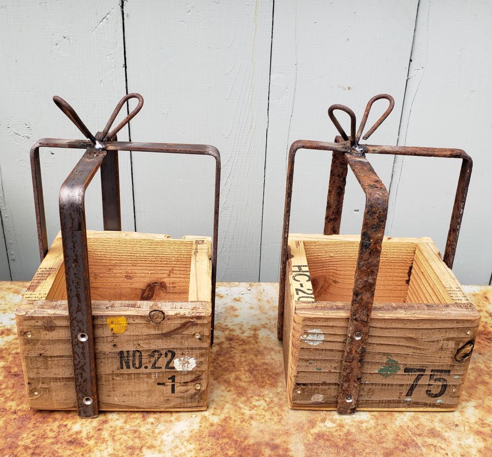 再販/贈り物木箱－小（正方形）〜工場のおじいさんシリーズ